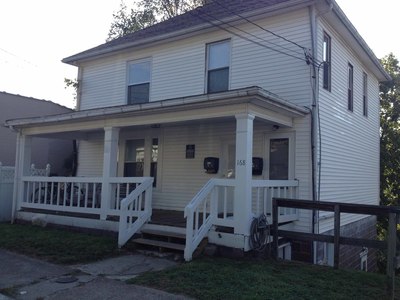 168 N. Lancaster St. Apt. 2 Athens, Ohio- 1 bedroom apartment